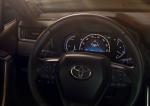 Toyota RAV4 XSE Hybrid 2018 года (NA)